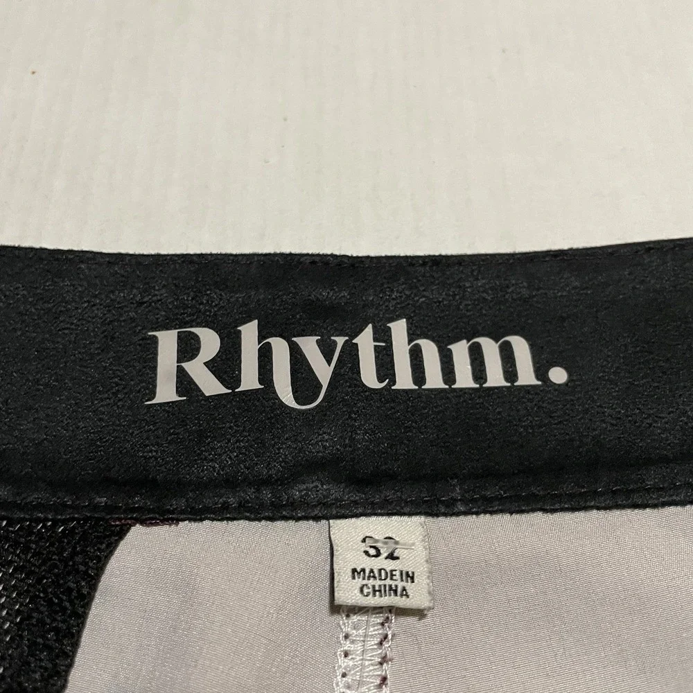Rhythm Board Shorts Men's Size 32 X 9.5 Burgundy Maroon Stretch Swim Trunks